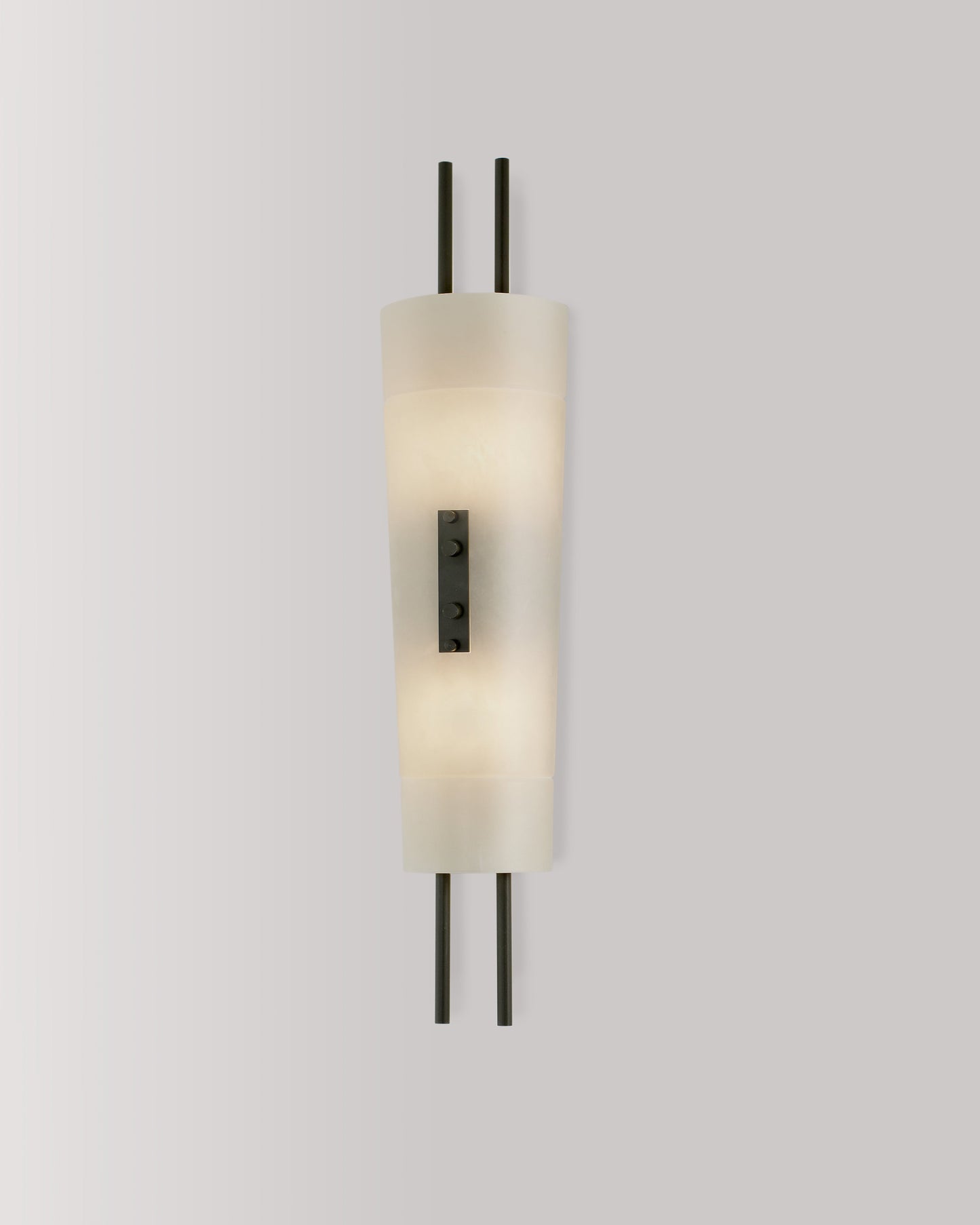 Vizcaya 18 Sconce