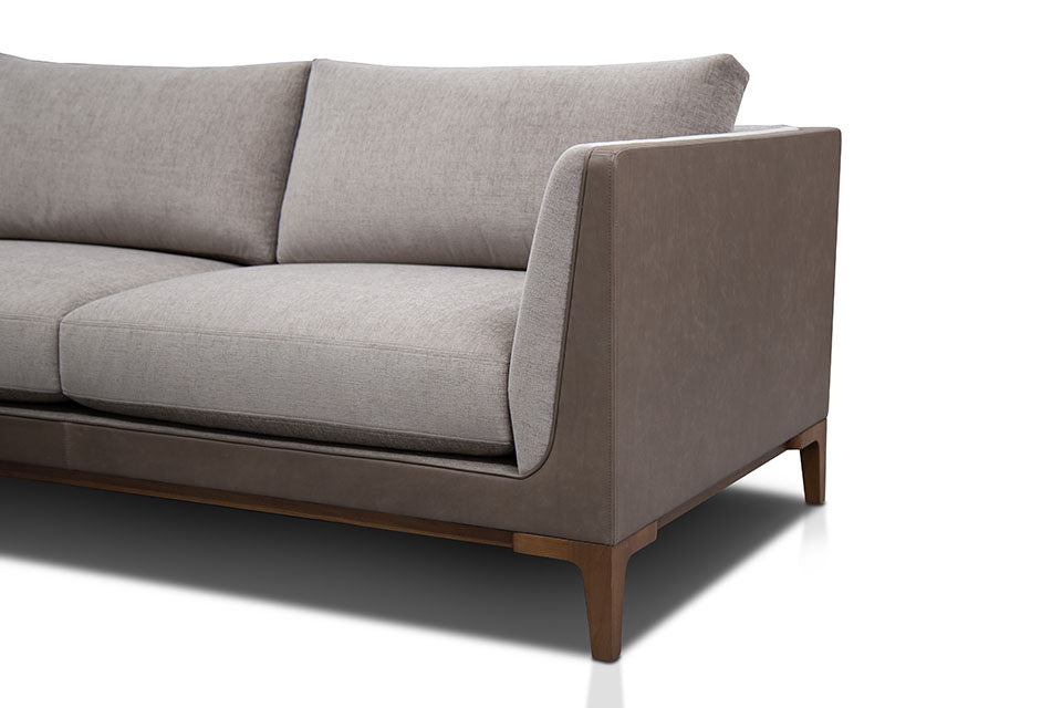 Barcelona Sofa & Sectional