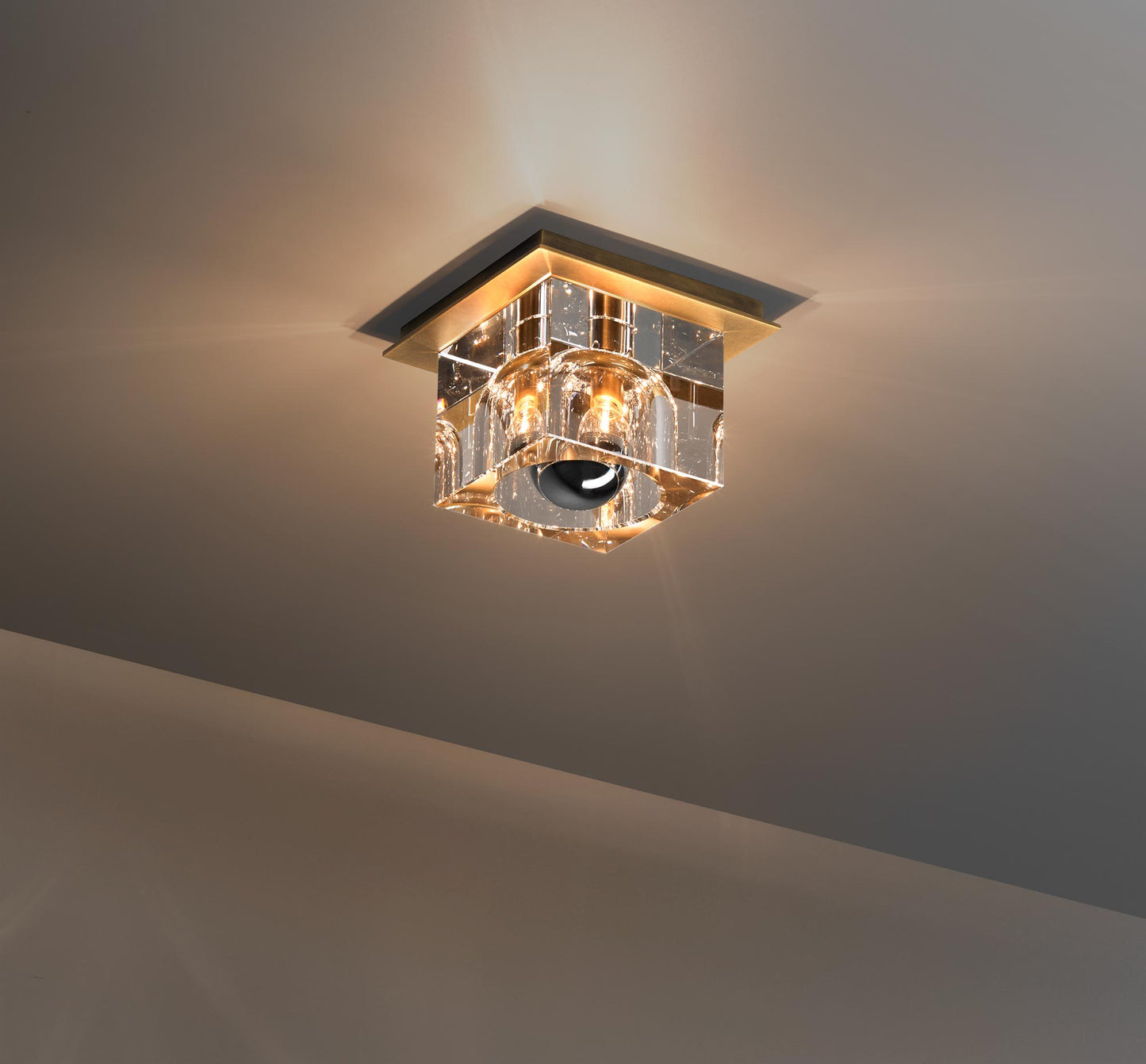 Glacon Single Vanity Sconce / Flush Mount