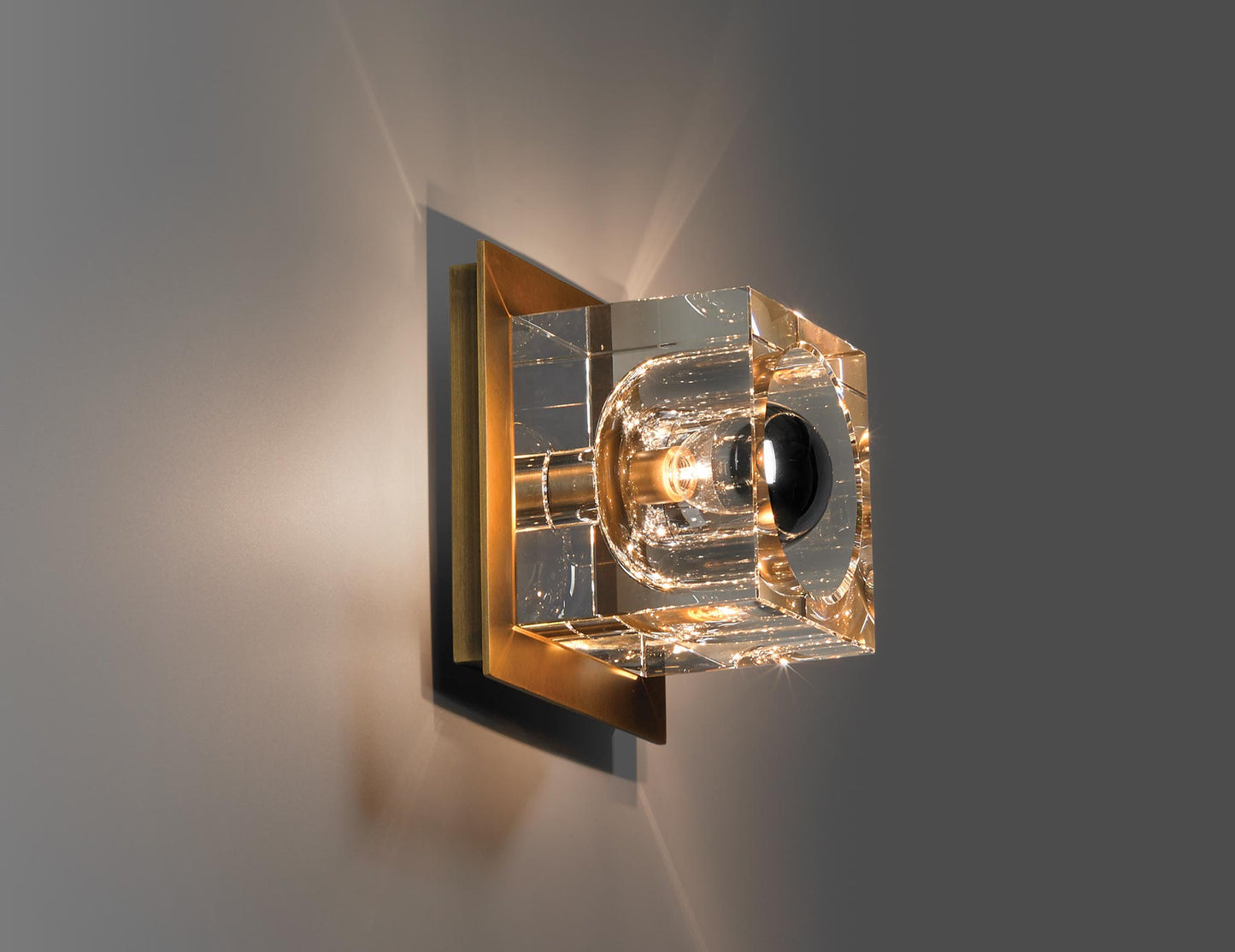 Glacon Single Vanity Sconce / Flush Mount