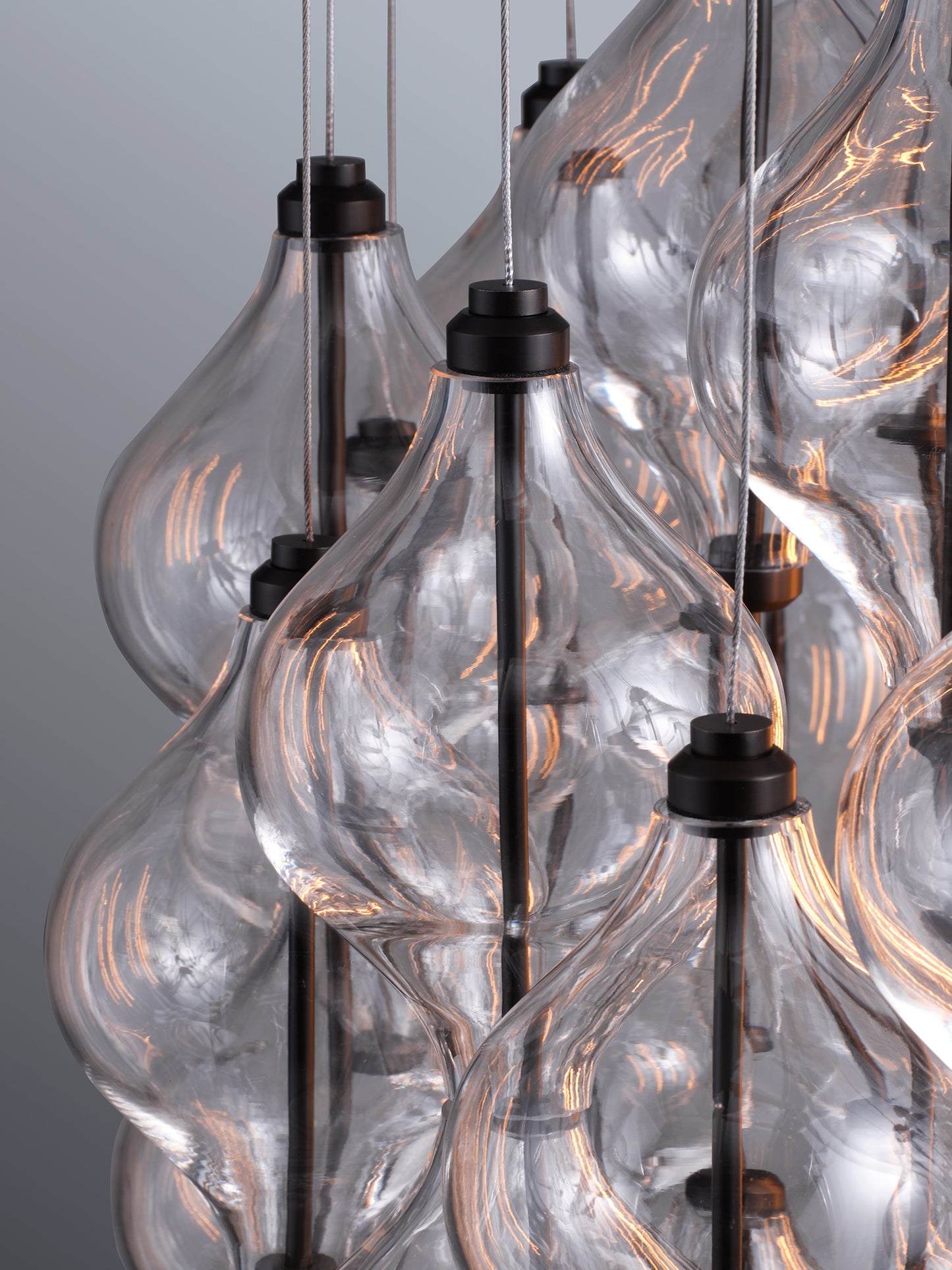 LE PETIT JACQUEMART CIRCULAR CHANDELIER