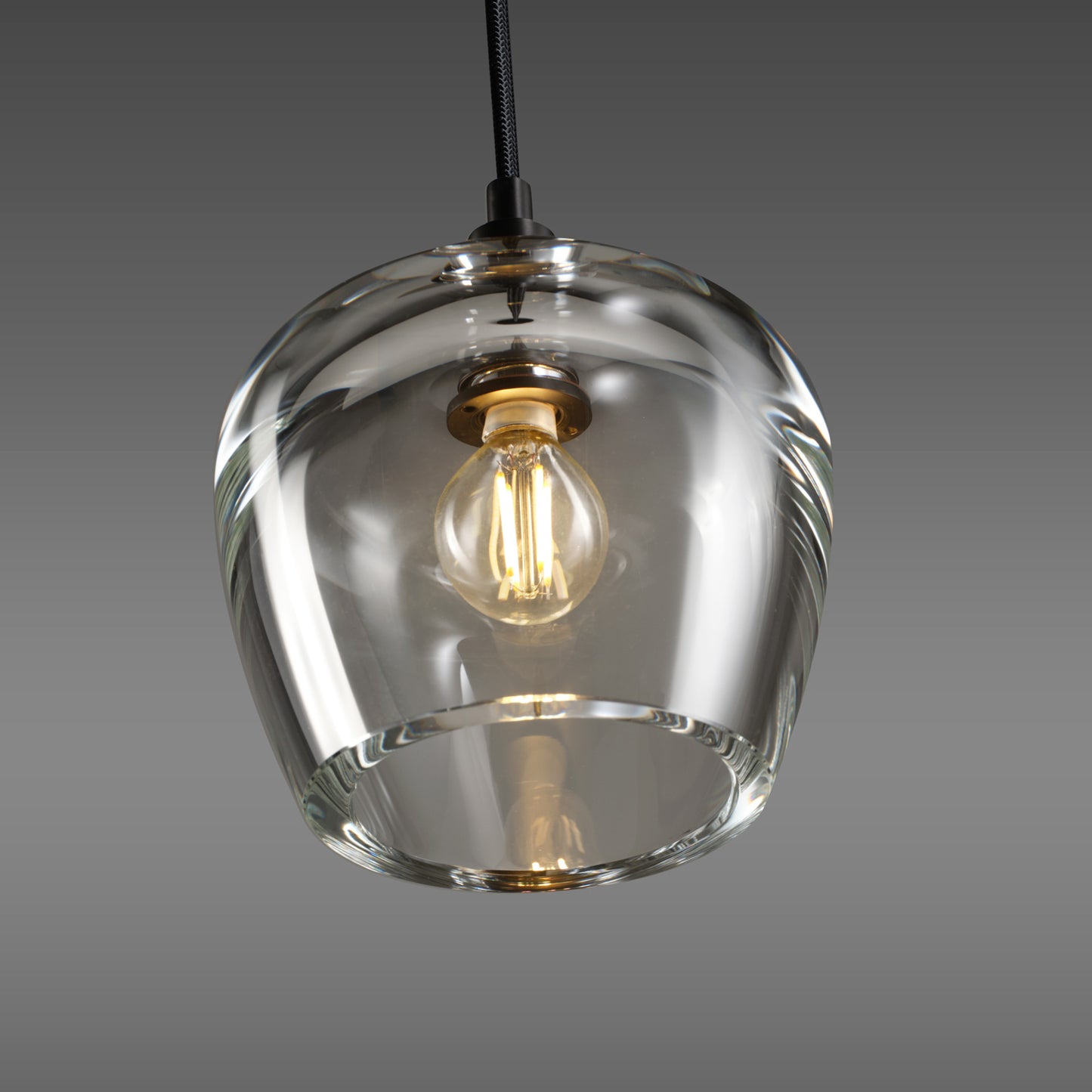 VALLAYER PENDANT