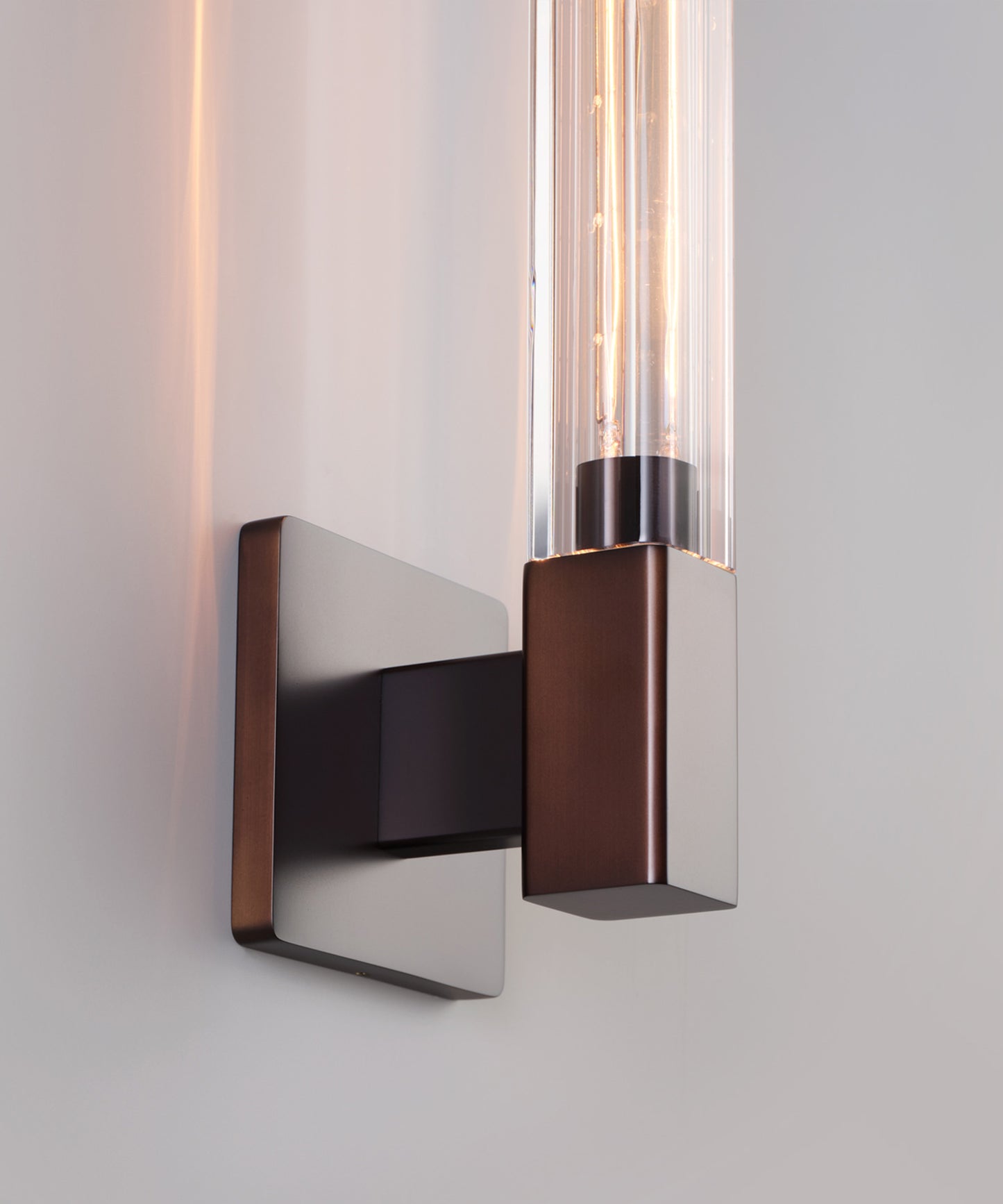 VESTRIS SCONCE