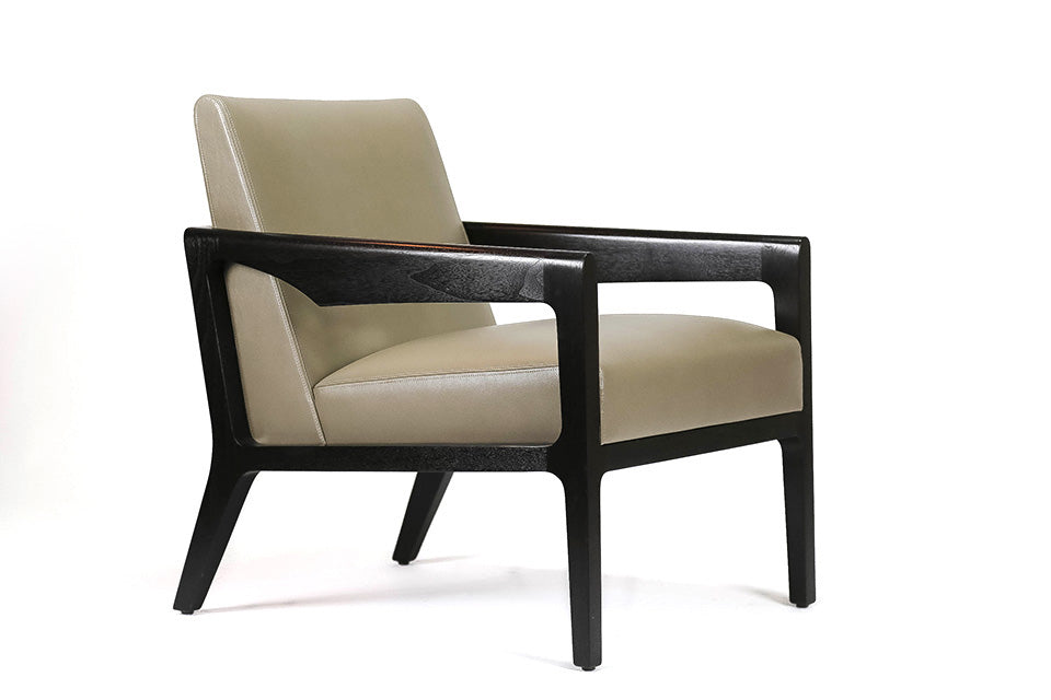Linea Club Chair