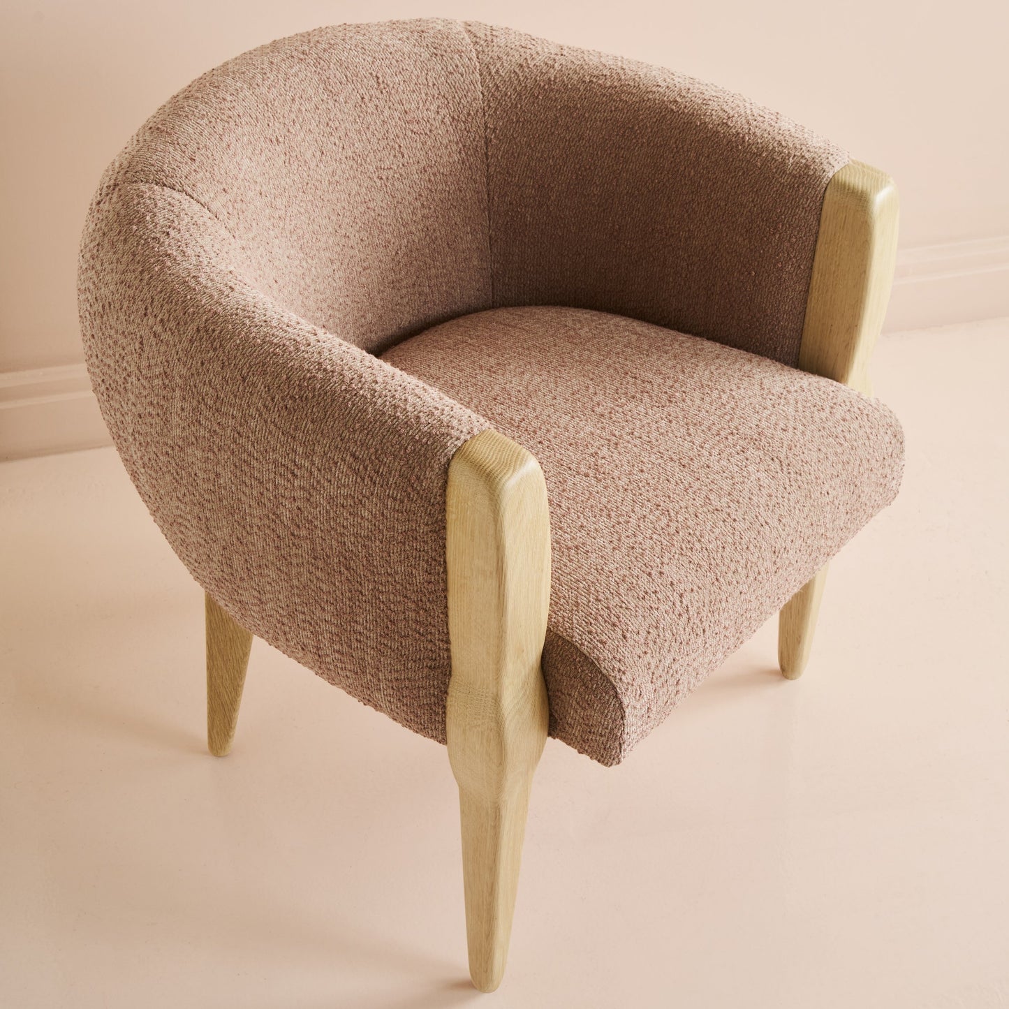 LOMA Chair