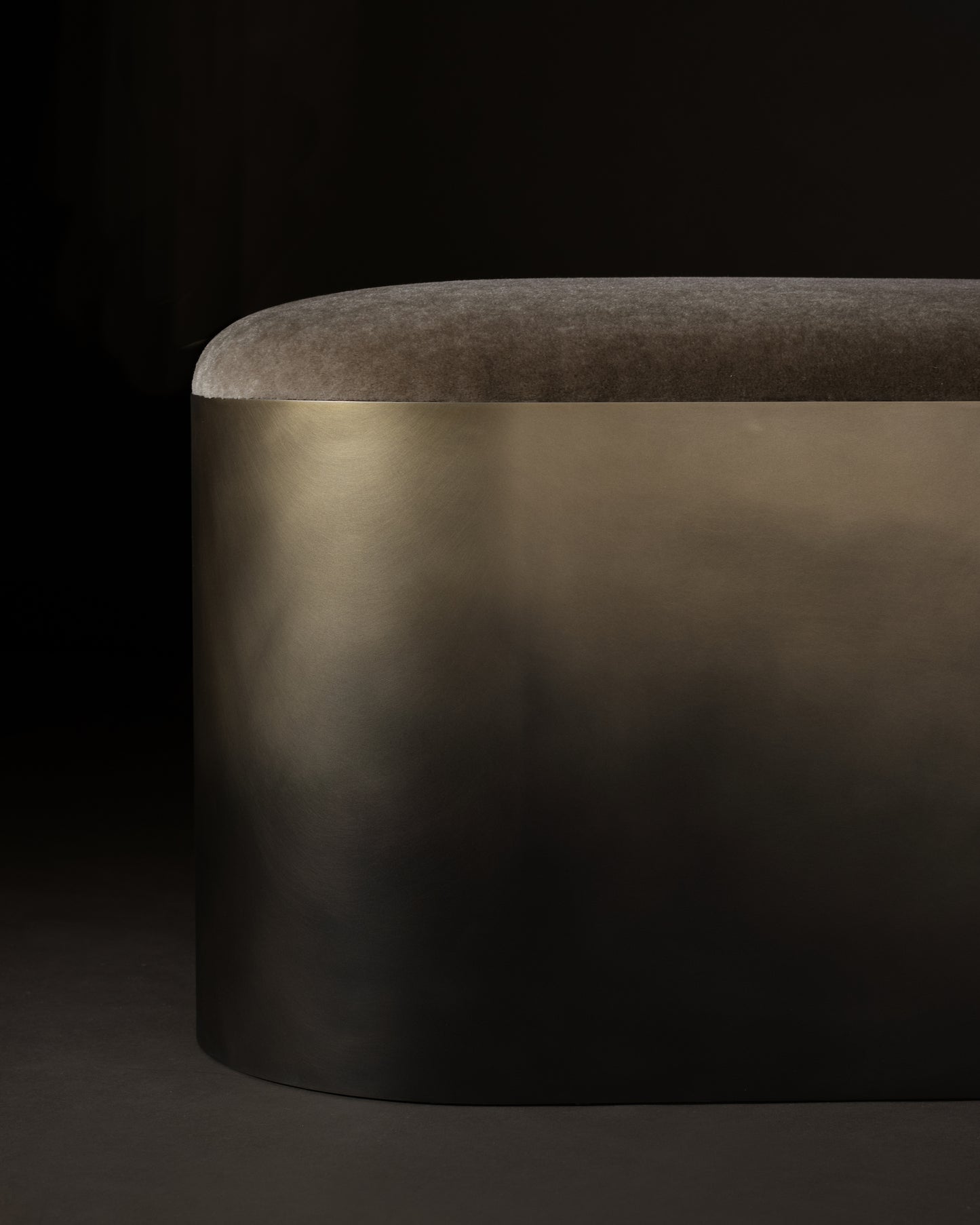 MONOLITH BENCH
