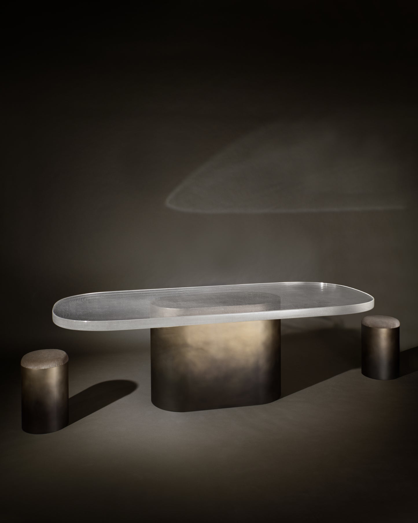 MONOLITH RECTANGULAR DINING TABLE