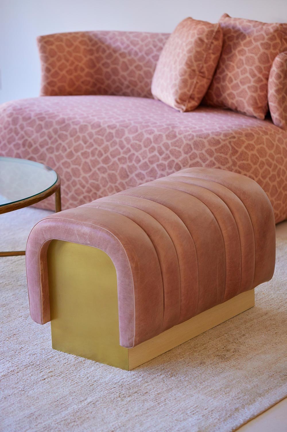 Cavallo Stool
