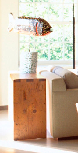 Dovetail Console
