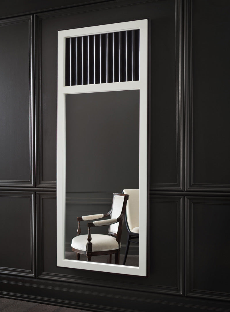 Estee Mirror