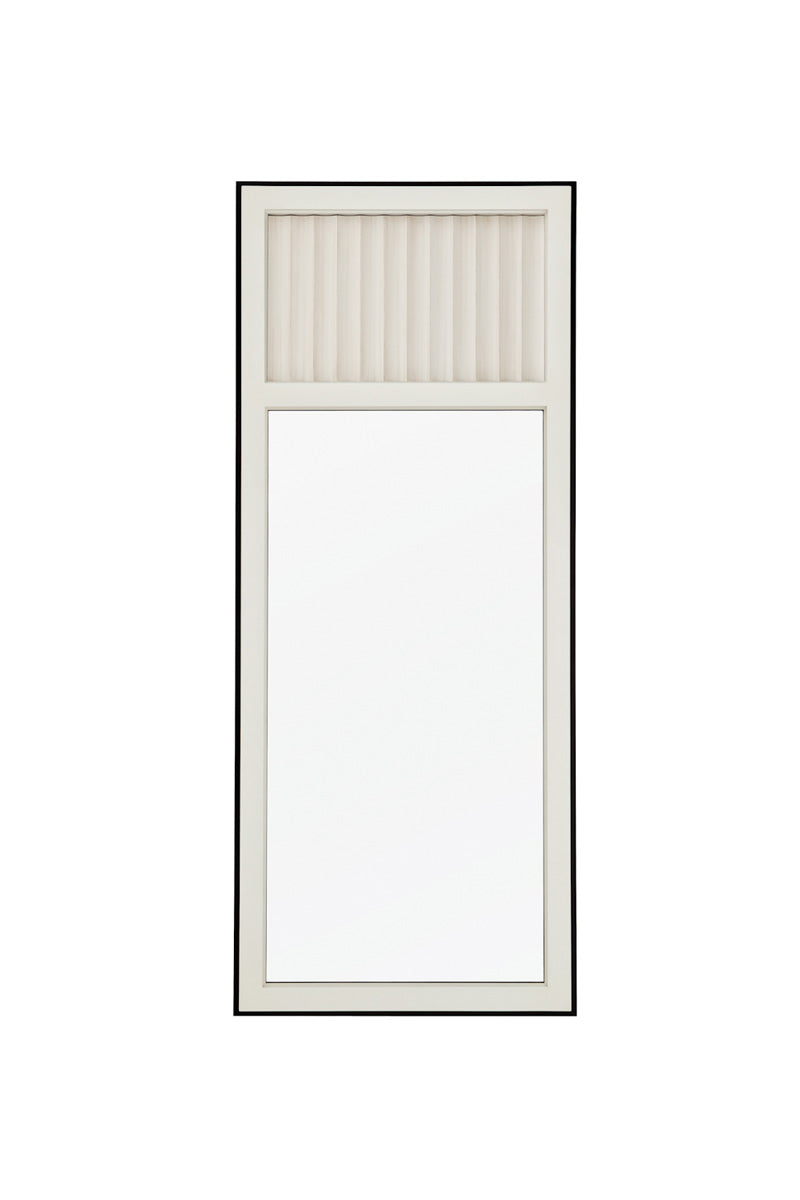 Estee Mirror