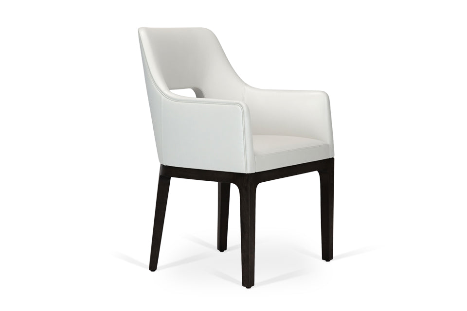 Praha Arm Chair