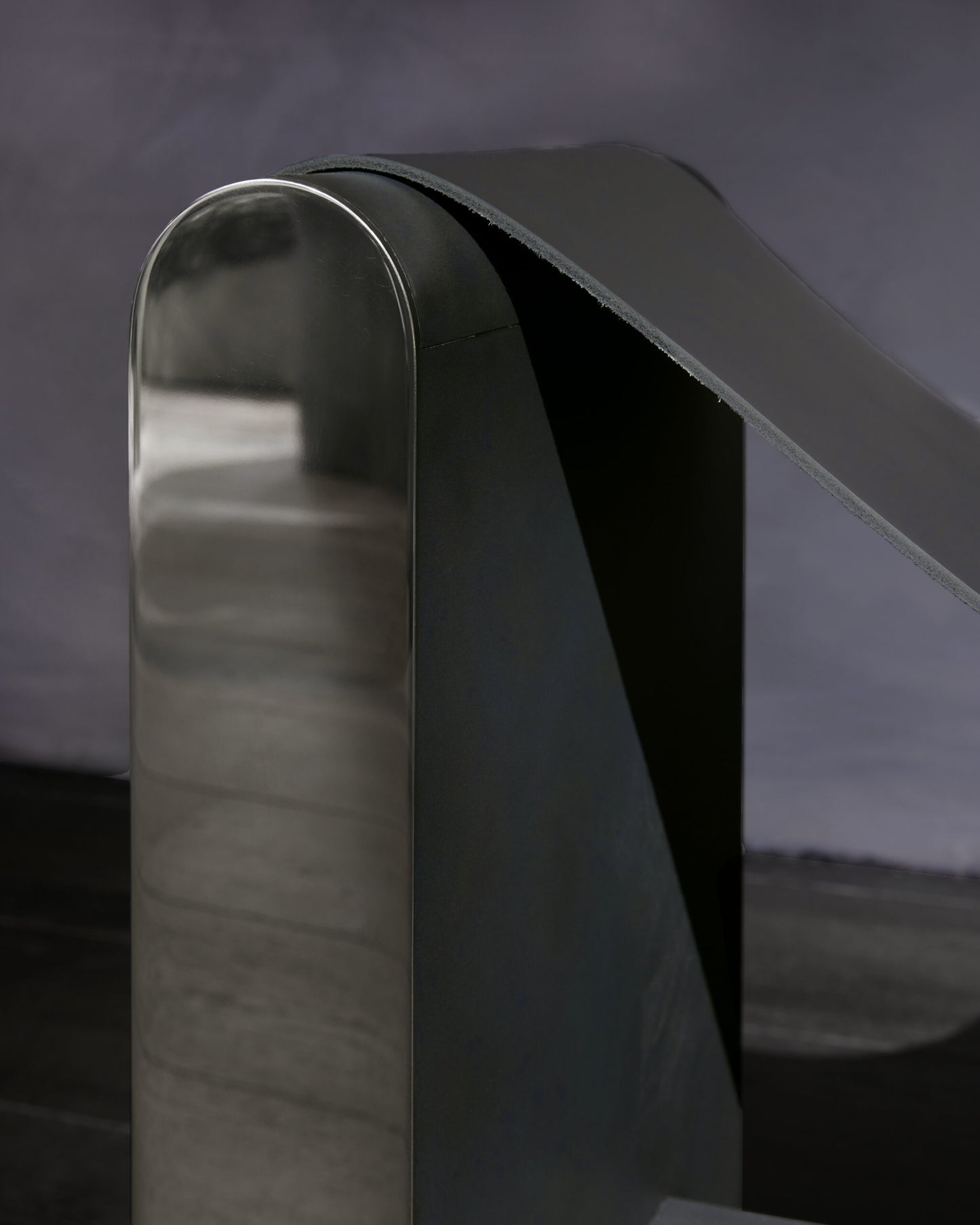 Rift Lounge Chair