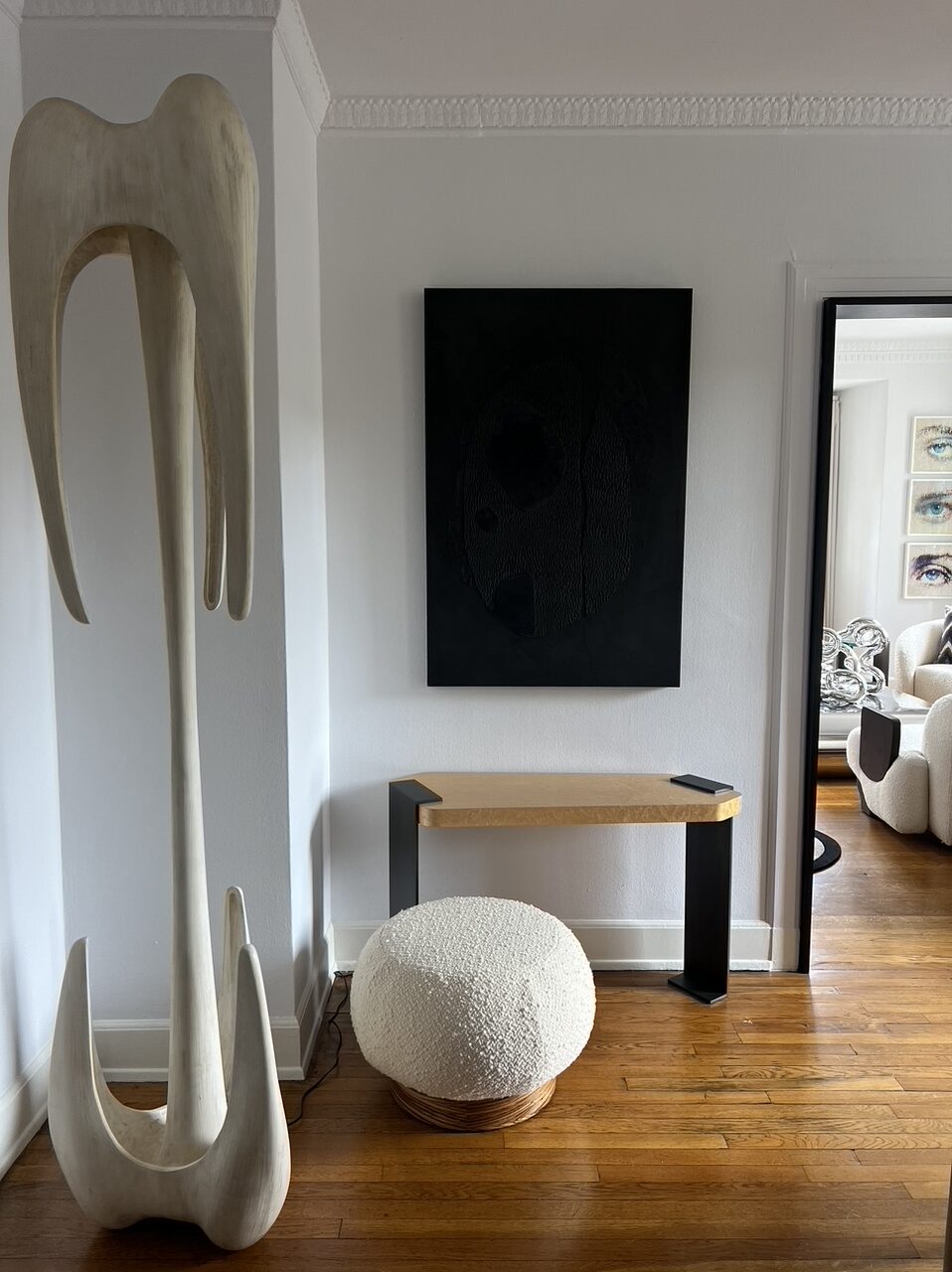 Renouveau Swivel Lounge Chair