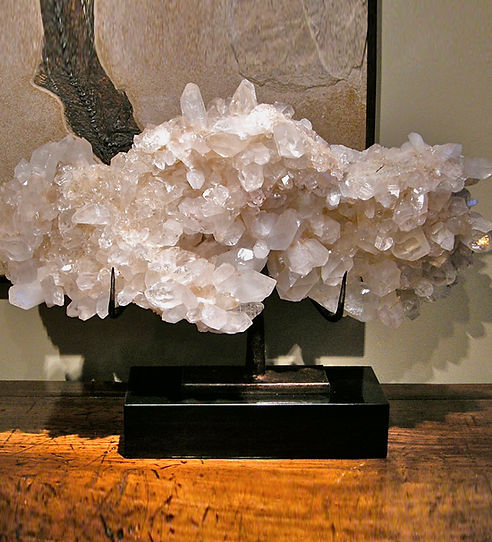 Large Quartz Cluster