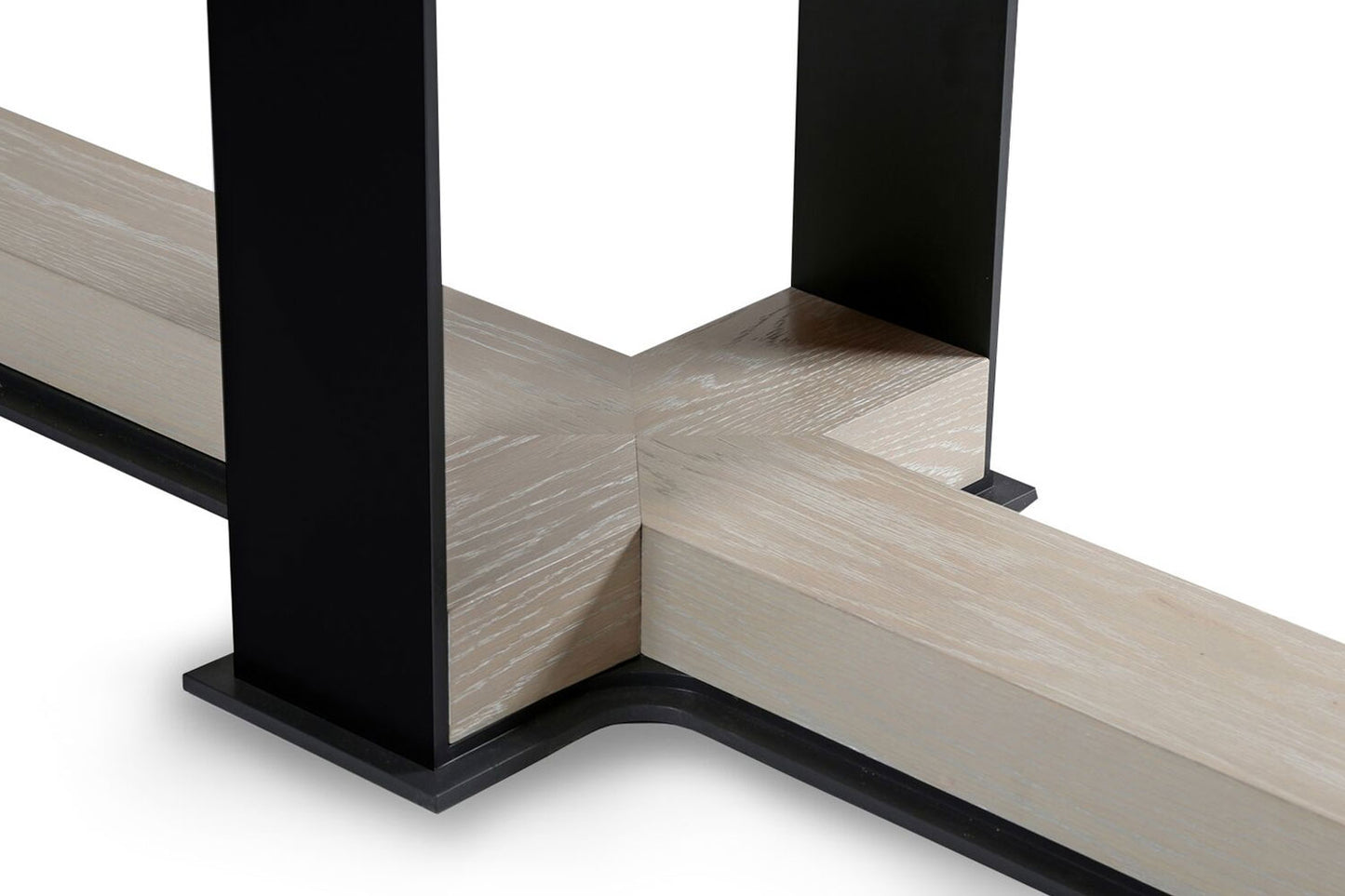 HARTFORD DINING TABLE