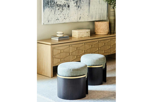 Linea Stool