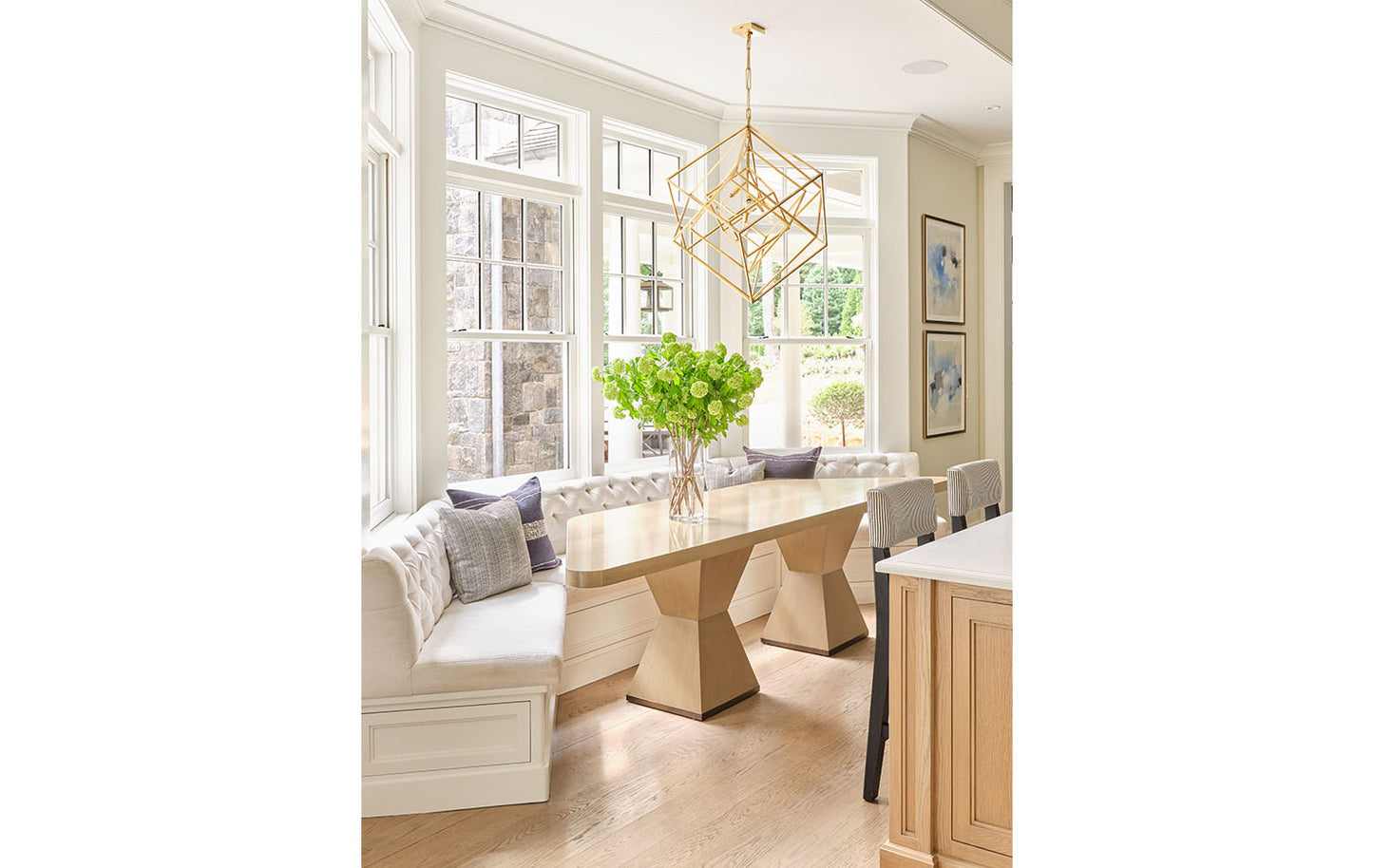 STARK DINING TABLE
